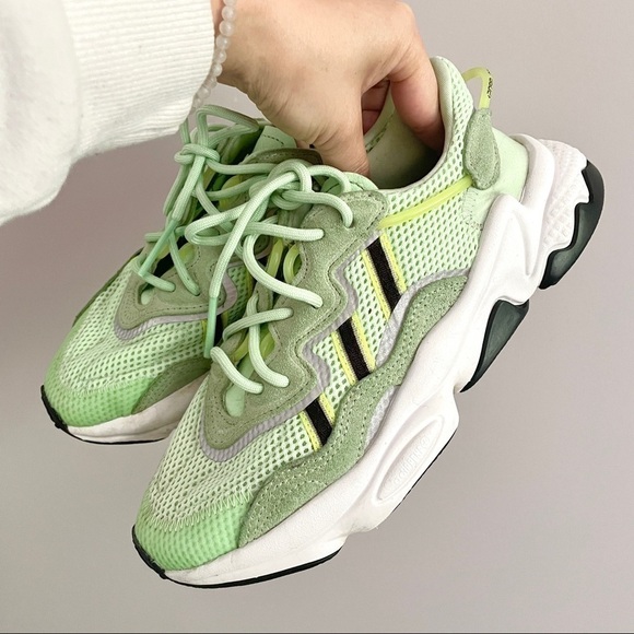ADIDAS Ozweego J Glow Mint Neon Green Sneakers - 5.5/6US, hard to find! - Picture 4 of 9